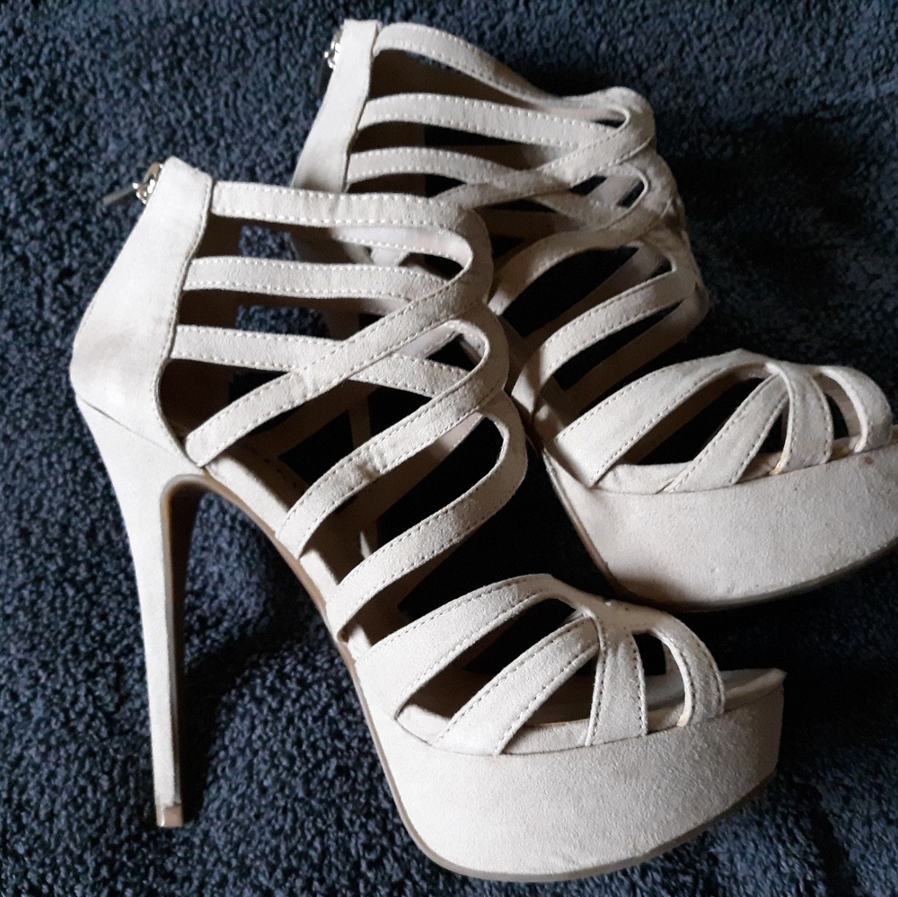 Just Fab Delft SIZE 6 Nude High Heels